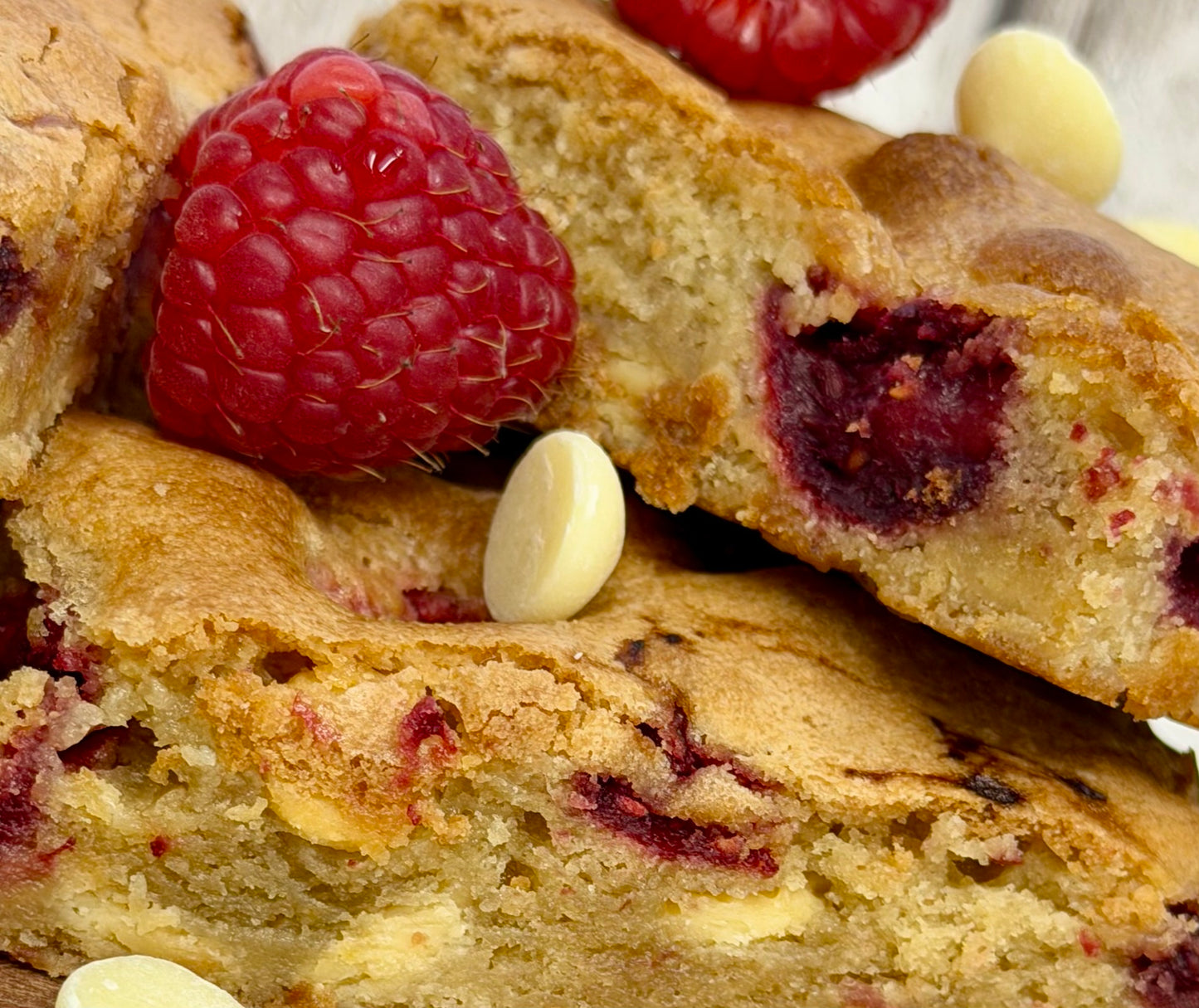 Six Box Slice of Raspberry & White Chocolate Blondie