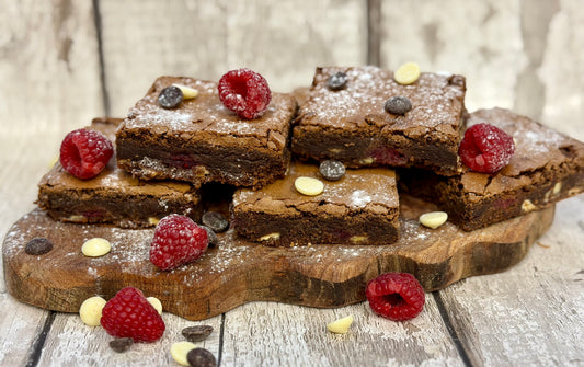 Six Box Slice of Raspberry & White Chocolate Brownie
