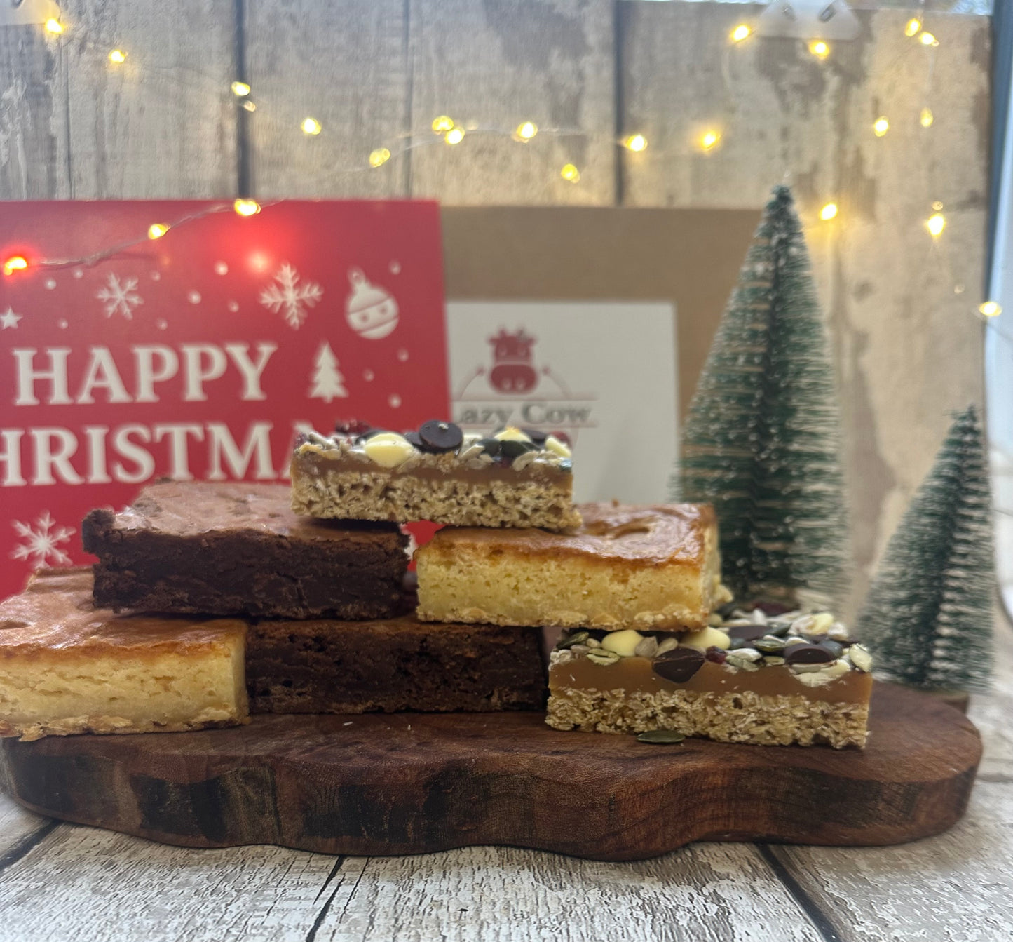 HAPPY CHRISTMAS MIX BOX - A festive box packed with Brownies, Blondies and Happy Slices